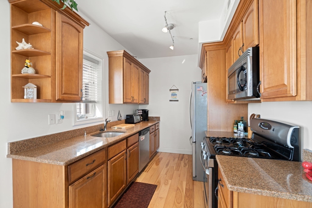 233 Beach Road, Unit A14 Salisbury, MA 01952 - Photo 12 of 39 Gallery Image 12