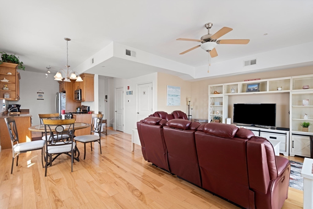 233 Beach Road, Unit A14 Salisbury, MA 01952 - Photo 6 of 39 Gallery Image 6
