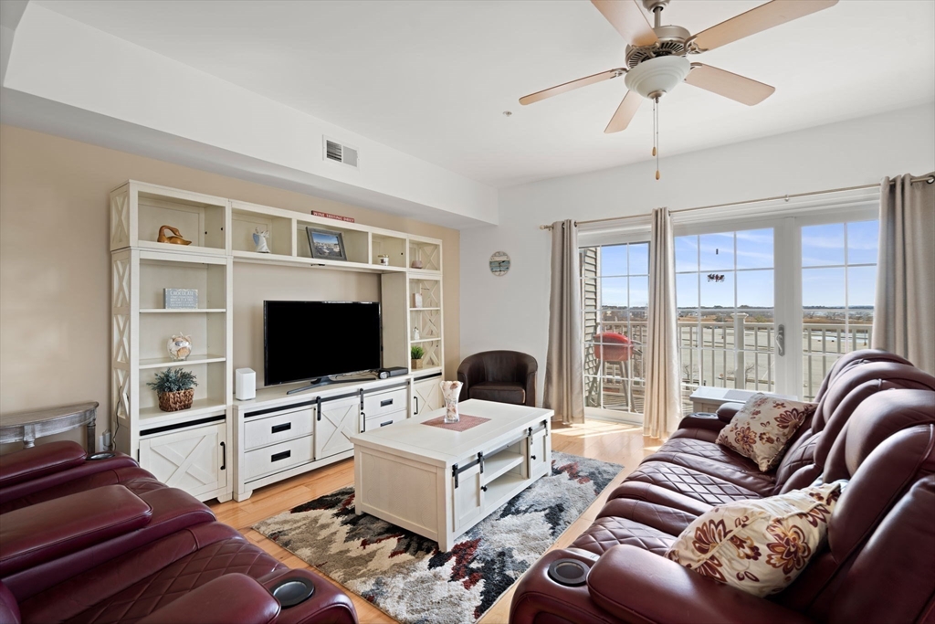 233 Beach Road, Unit A14 Salisbury, MA 01952 - Photo 7 of 39 Gallery Image 7