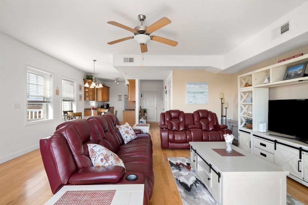 233 Beach Road, Unit A14 Salisbury, MA 01952 - Photo 9 of 39 Gallery Image 9