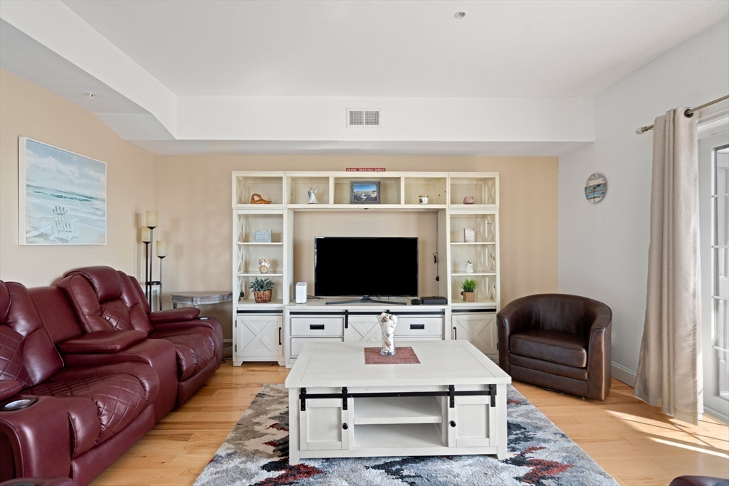 233 Beach Road, Unit A14 Salisbury, MA 01952 - Photo 10 of 39 Gallery Image 10
