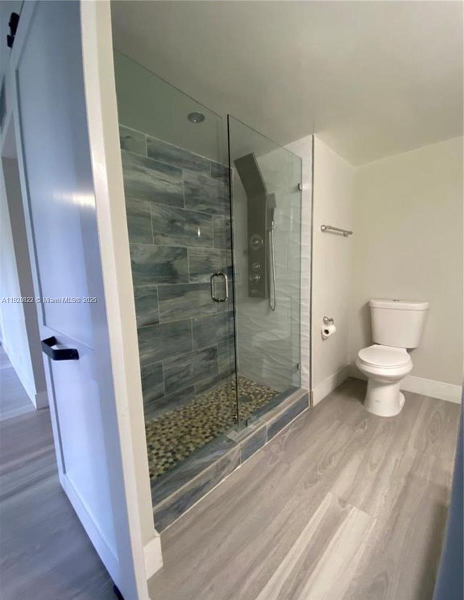 922 Northeast 199th Street, Unit 1D Miami, FL 33179 - Photo 19 of 25