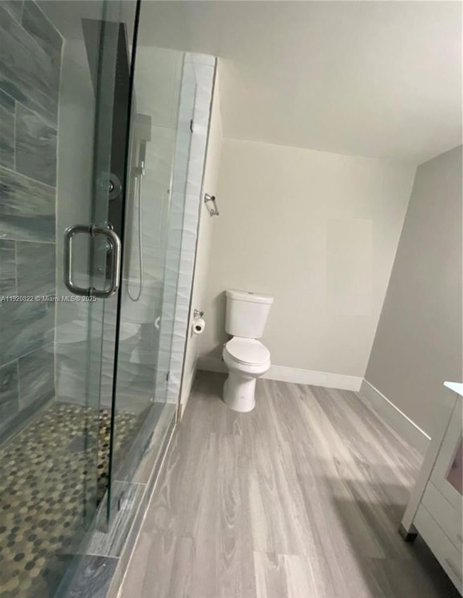 922 Northeast 199th Street, Unit 1D Miami, FL 33179 - Photo 20 of 25