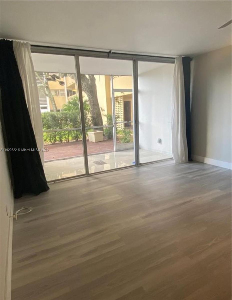 922 Northeast 199th Street, Unit 1D Miami, FL 33179 - Photo 9 of 25