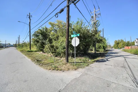 $125,000 | 3340 Sampson Street, Houston, TX 77004