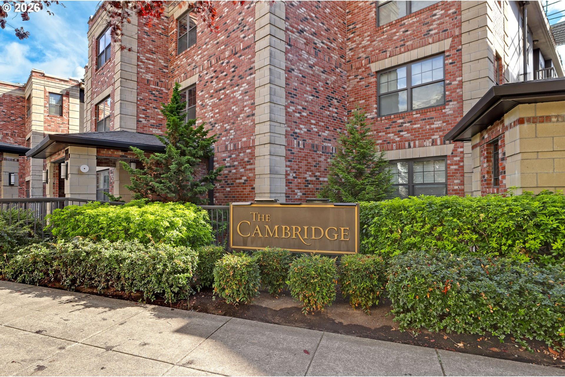 2454 Northwest Westover Road Portland, OR 97210 - Photo 1 of 17 Gallery Image 1