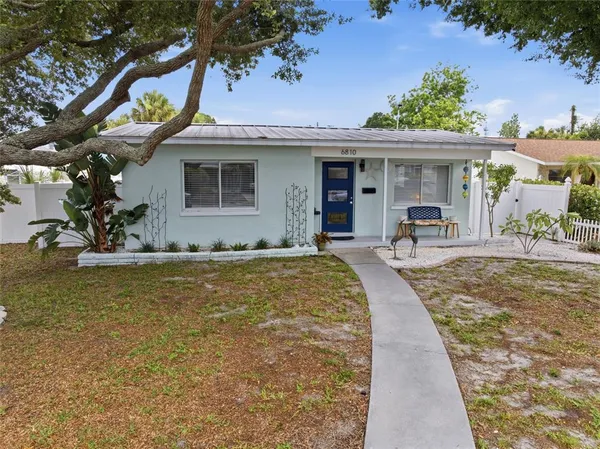 $350,000 | 6810 4th Avenue North, St. Petersburg, FL 33710