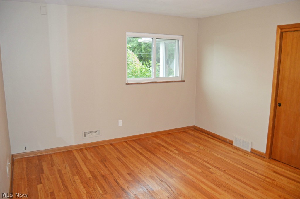 2926 Snow Road Cleveland, OH 44134 - Photo 18 of 25