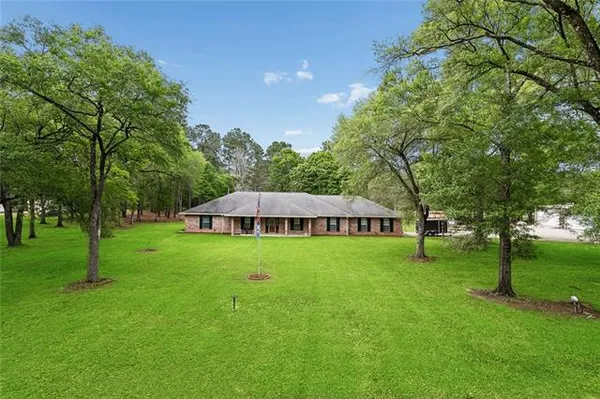 $550,000 | 22399 Longleaf Drive, Covington, LA 70435