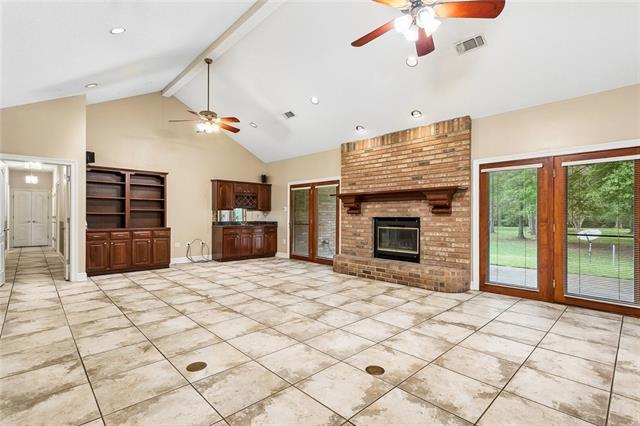 22399 Longleaf Drive Covington, LA 70435 - Photo 4 of 30