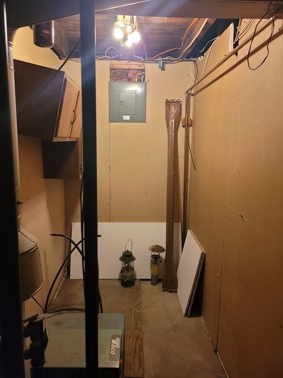 161 John Street Fall River, MA 02721 - Photo 13 of 33