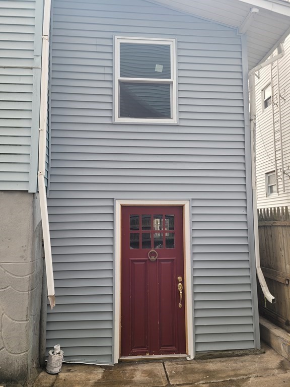 161 John Street Fall River, MA 02721 - Photo 2 of 33