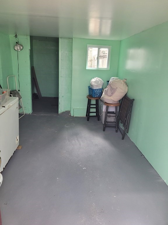 161 John Street Fall River, MA 02721 - Photo 6 of 33