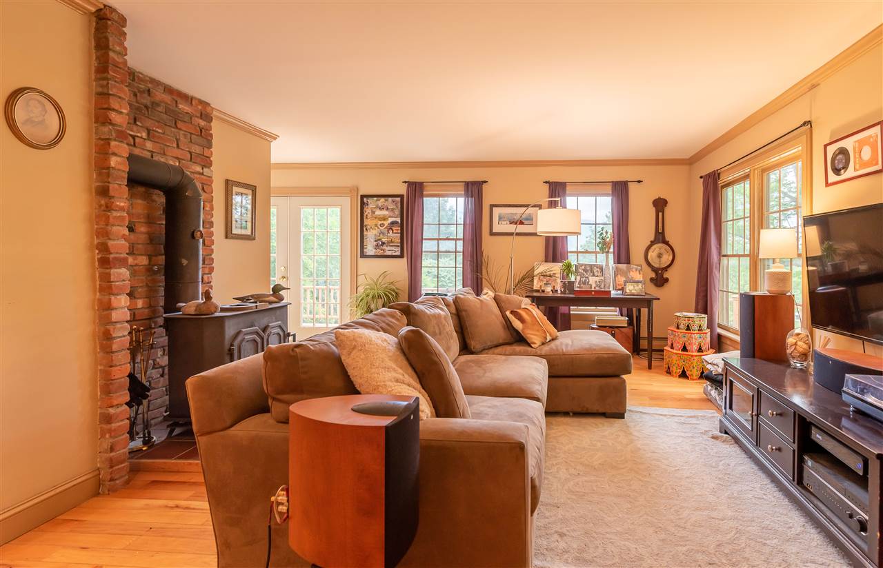 59 Smiths Hill Road Manchester, VT 05255 - Photo 5 of 12 Gallery Image 5