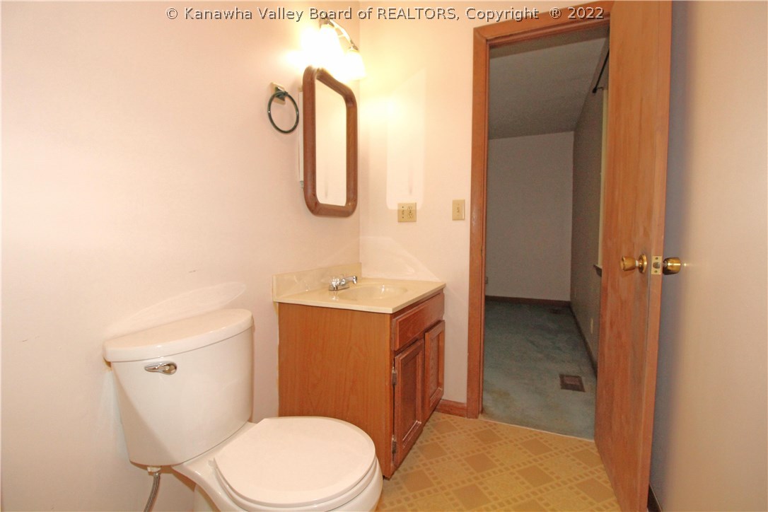 5415 Tanglewood Road Charleston, WV 25313 - Photo 13 of 20 Gallery Image 13