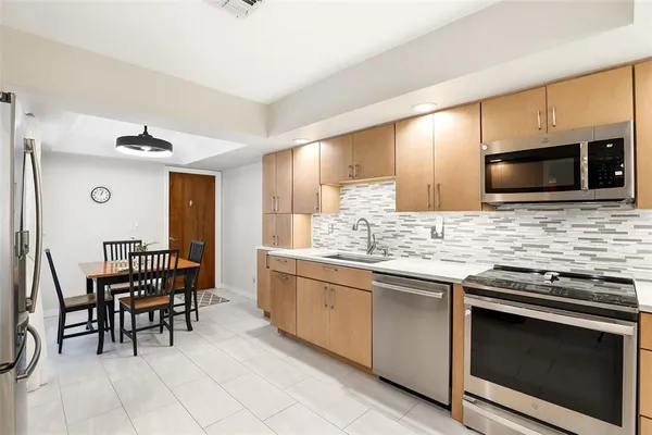$375,000 | 121 Golf Club Drive, Longwood, FL 32779