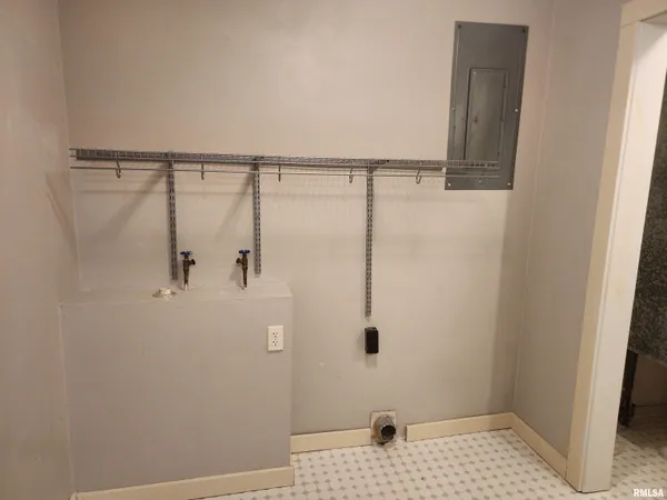 $89,900 | 304 Southwest Arch Street, Atlanta, IL 61723