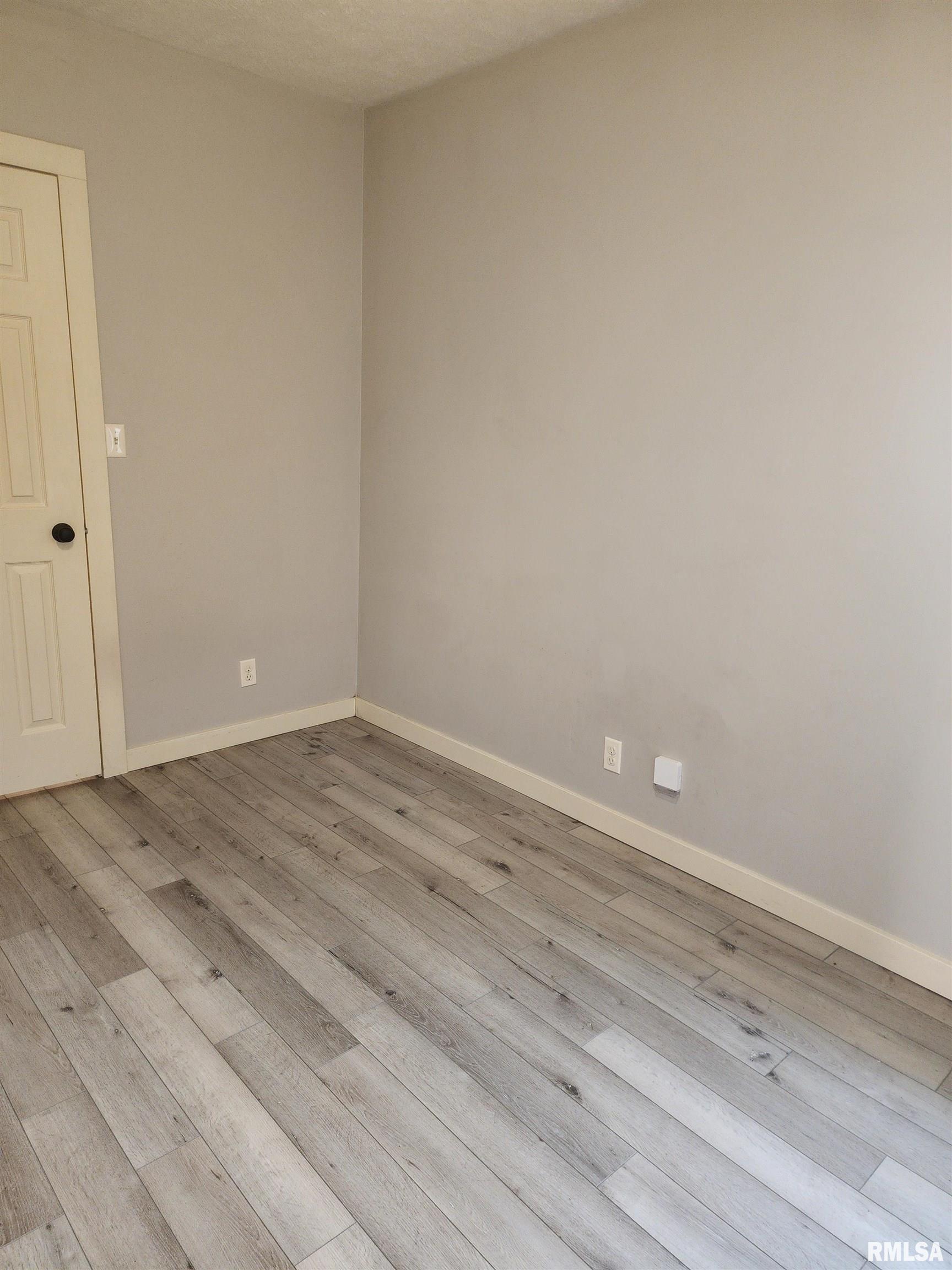 304 Southwest Arch Street Atlanta, IL 61723 - Photo 22 of 23