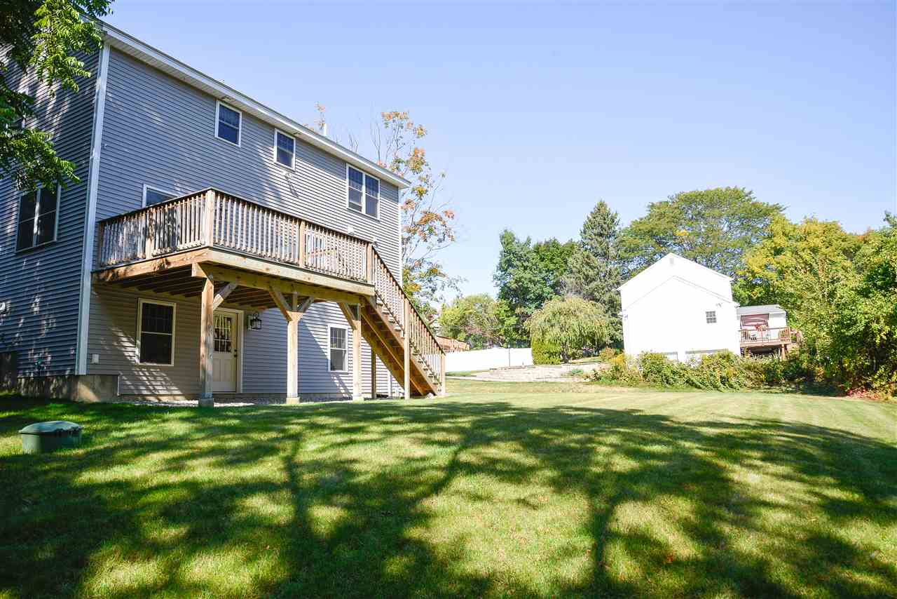 224 South Mammoth Road Manchester, NH 03109 - Photo 7 of 32