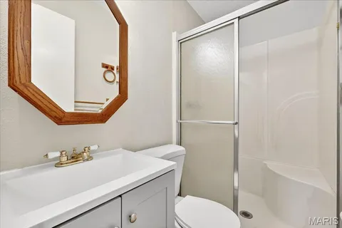 $219,000 | 6360 Silver Fox Drive, Florissant, MO 63034