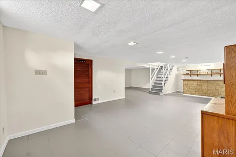 $219,000 | 6360 Silver Fox Drive, Florissant, MO 63034