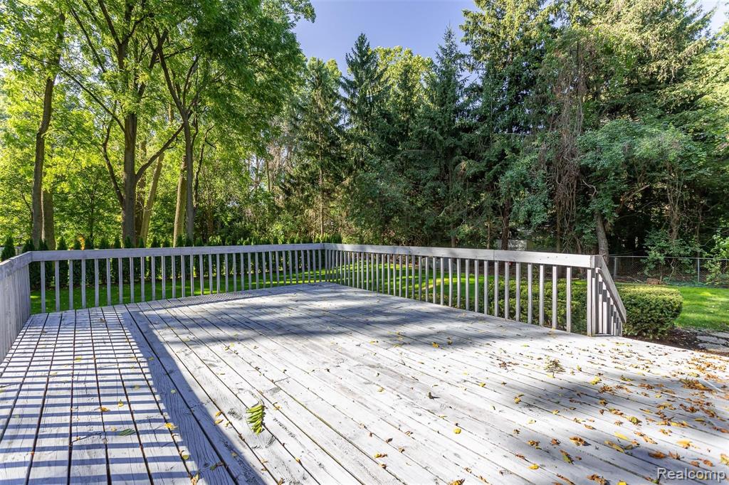 35115 West 13 Mile Road Farmington Hills, MI 48331 - Photo 9 of 50