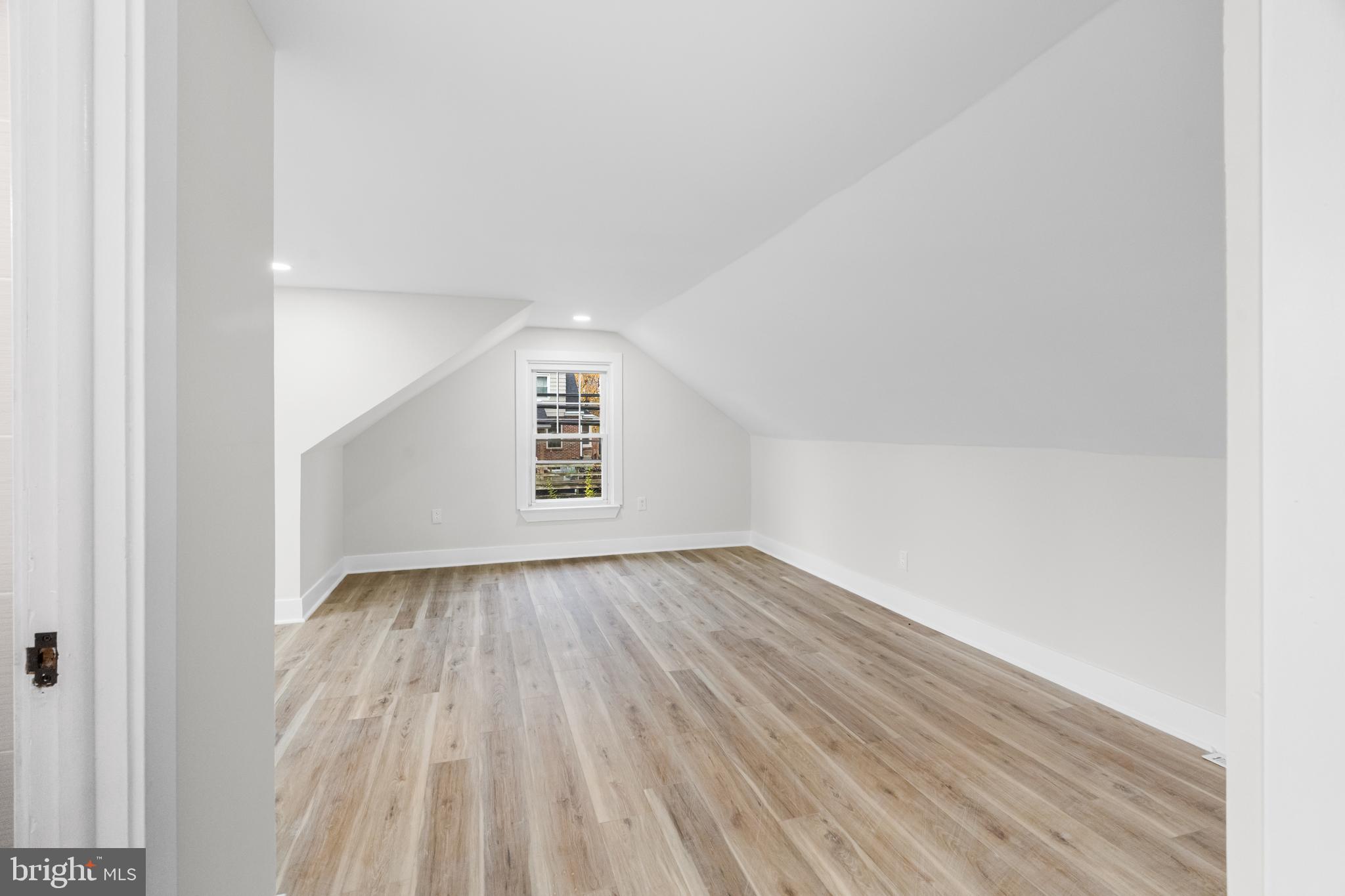 817 Beech Street Reading, PA 19605 - Photo 22 of 30