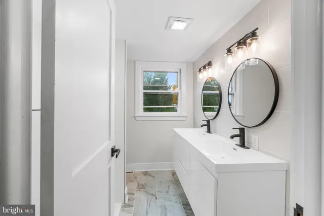 $349,900 | 817 Beech Street, Reading, PA 19605