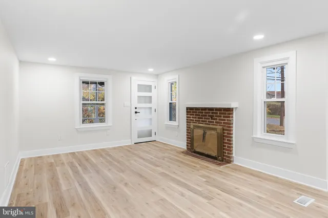 $349,900 | 817 Beech Street, Reading, PA 19605