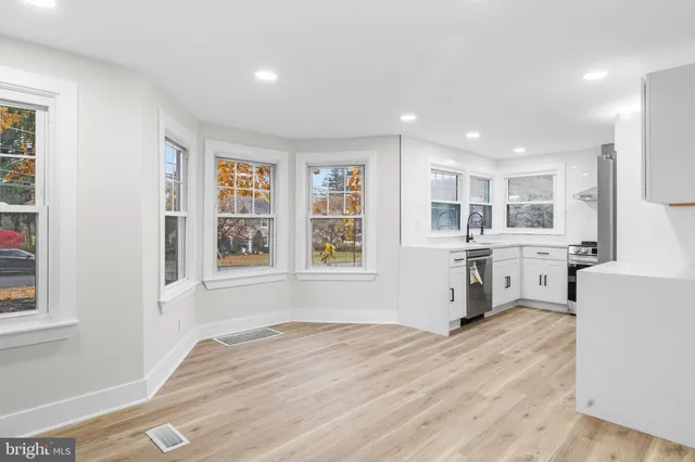 $349,900 | 817 Beech Street, Reading, PA 19605