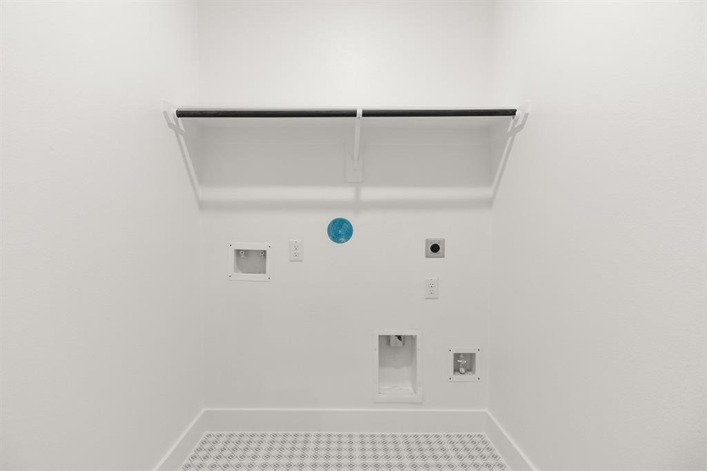 8239 Red Shiner Way Fulshear, TX 77441 - Photo 16 of 25 a bathroom with a shower