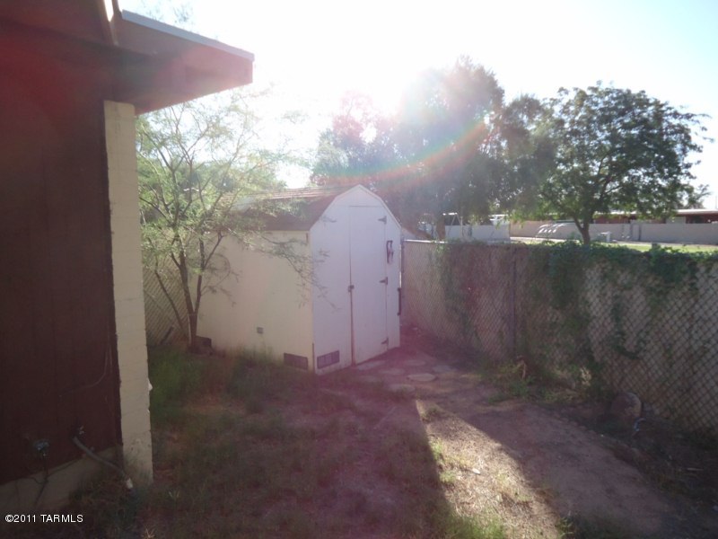 3934 North Pomona Road Tucson, AZ 85705 - Photo 8 of 8