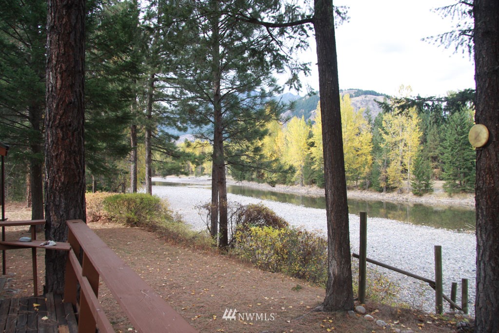 18113 State Rte 20 Winthrop, WA 98862 - Photo 2 of 25 Gallery Image 2