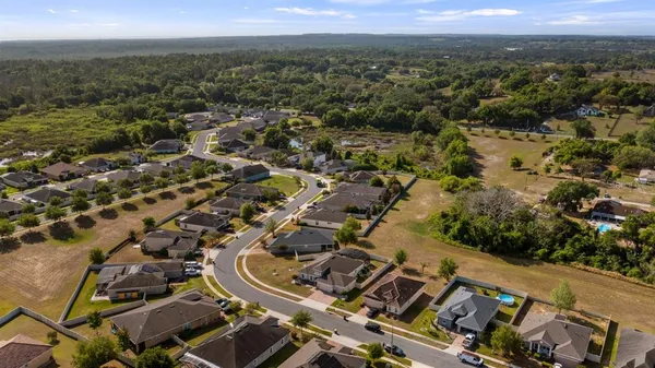 $475,000 | 476 Bellissimo Place, Howey-in-the-Hills, FL 34737