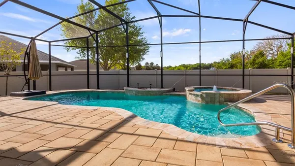 $475,000 | 476 Bellissimo Place, Howey-in-the-Hills, FL 34737