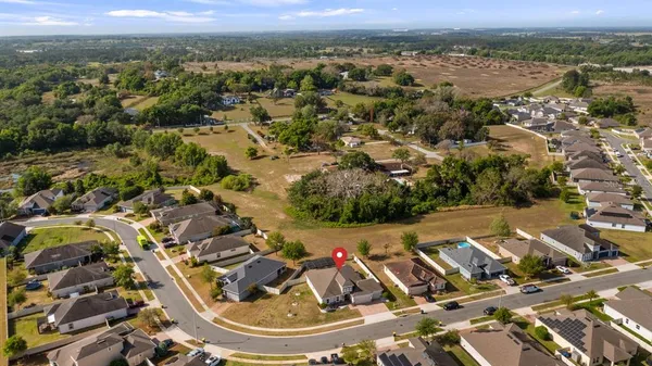 $475,000 | 476 Bellissimo Place, Howey-in-the-Hills, FL 34737