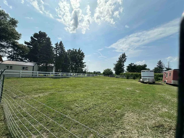 a view of a water fountain