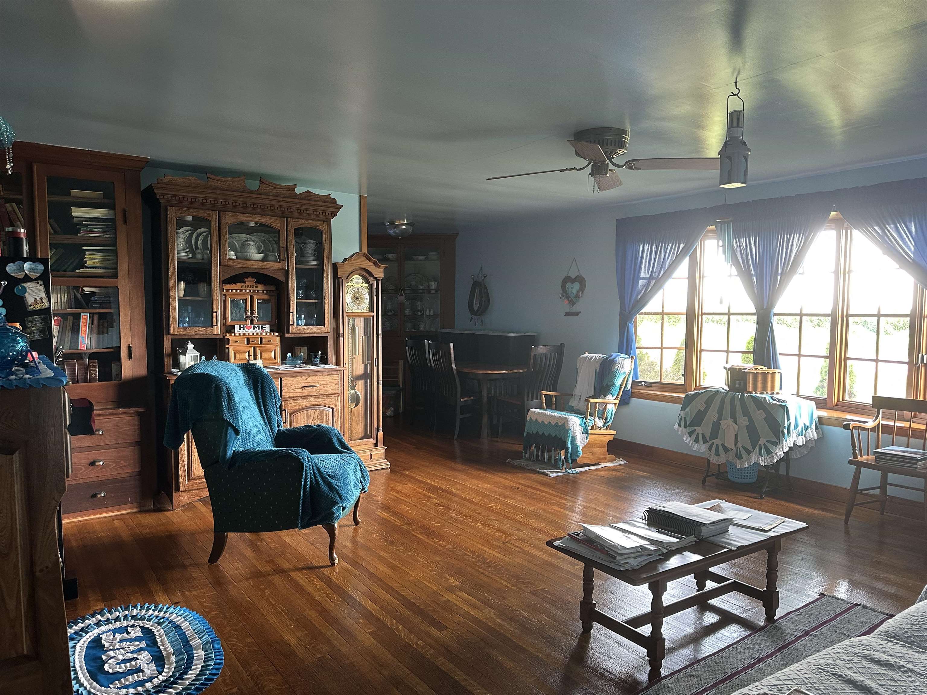 9896 Lincoln Road Morrison, IL 61270 - Photo 26 of 38 a living room with furniture and a large window