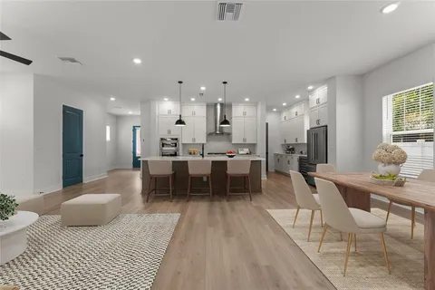 $1,200,000 | 7428 Burlington Avenue North, St. Petersburg, FL 33710