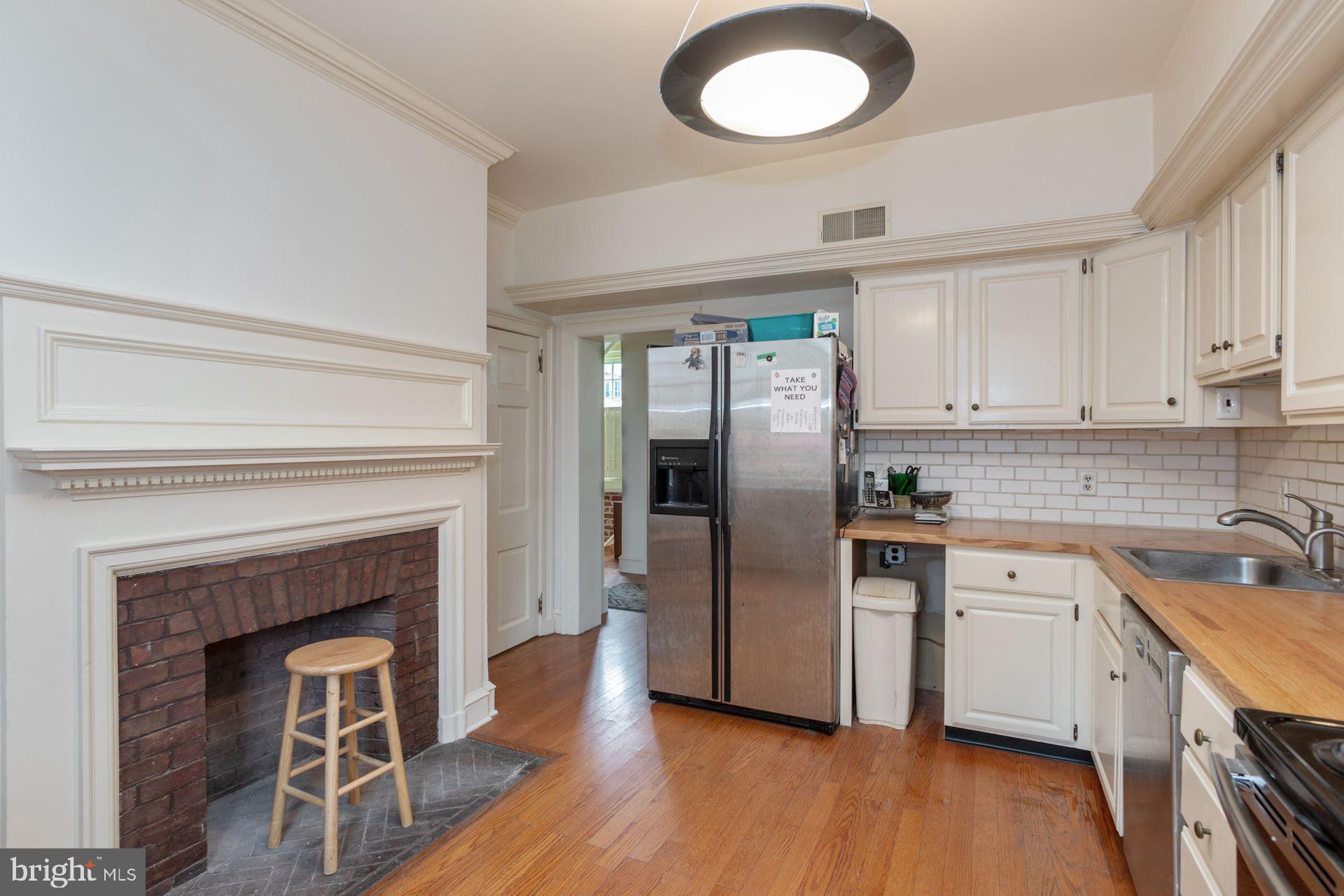 115 Roumfort Road, Unit 1 Philadelphia, PA 19119 - Photo 13 of 39