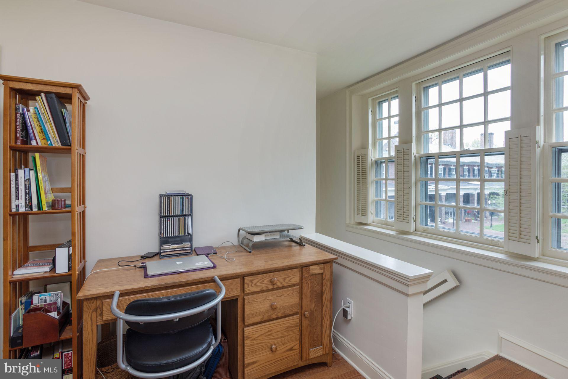 115 Roumfort Road, Unit 1 Philadelphia, PA 19119 - Photo 15 of 39