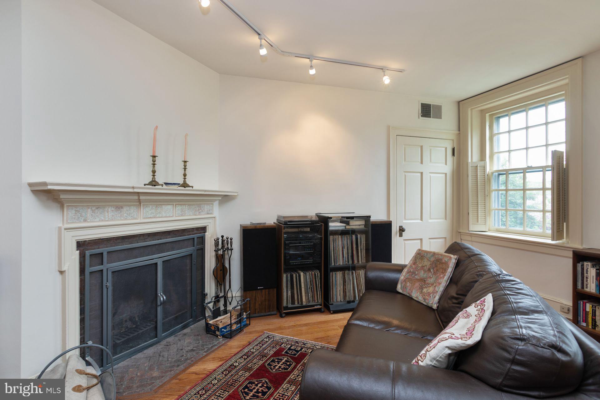 115 Roumfort Road, Unit 1 Philadelphia, PA 19119 - Photo 28 of 39