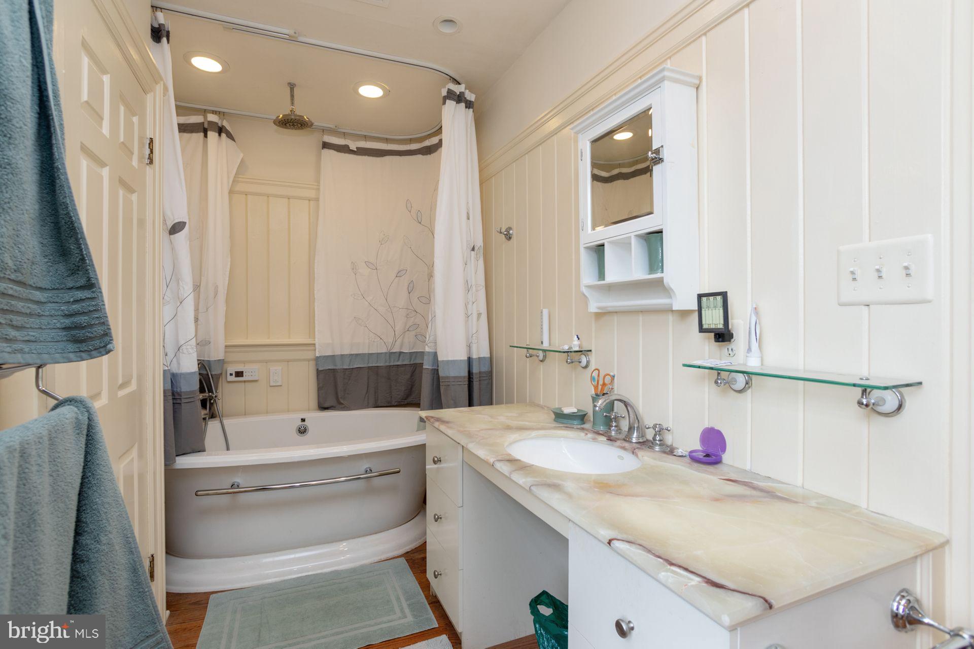 115 Roumfort Road, Unit 1 Philadelphia, PA 19119 - Photo 29 of 39