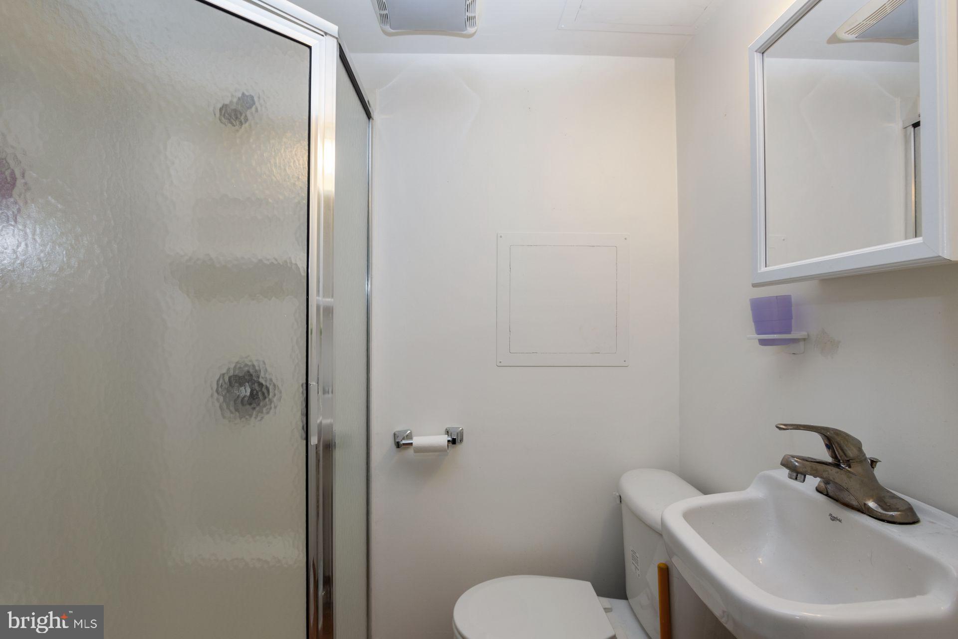 115 Roumfort Road, Unit 1 Philadelphia, PA 19119 - Photo 36 of 39