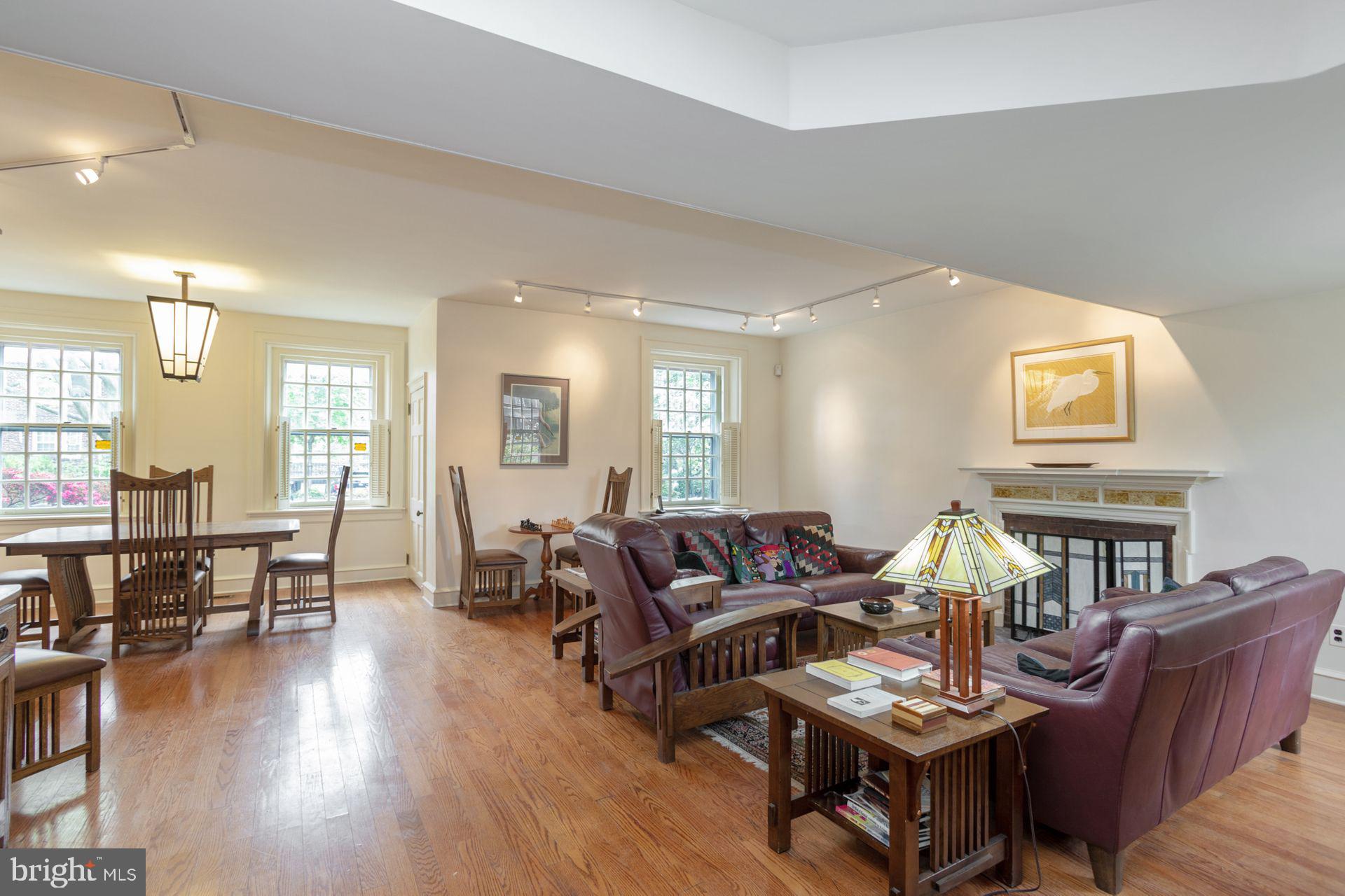 115 Roumfort Road, Unit 1 Philadelphia, PA 19119 - Photo 7 of 39