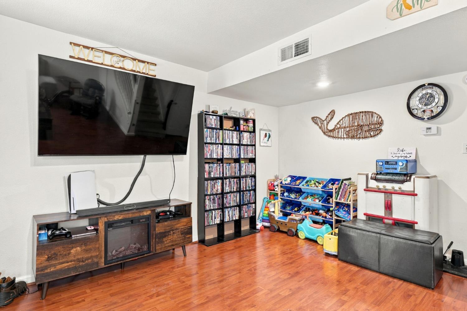 10889 Coloma Road, Unit 3 Rancho Cordova, CA 95670 - Photo 7 of 25 Gallery Image 7