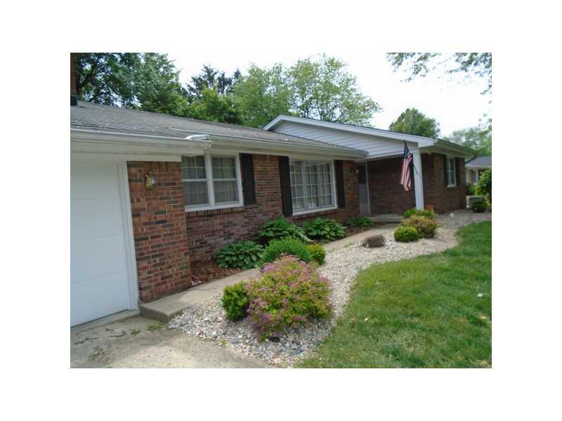 623 Griffin Road Indianapolis, IN 46227 - Photo 2 of 14 Gallery Image 2