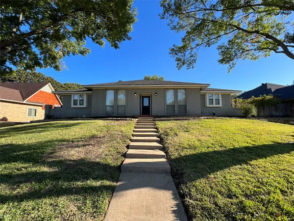 $2,895 | 1108 Berkshire Court, Trophy Club, TX 76262