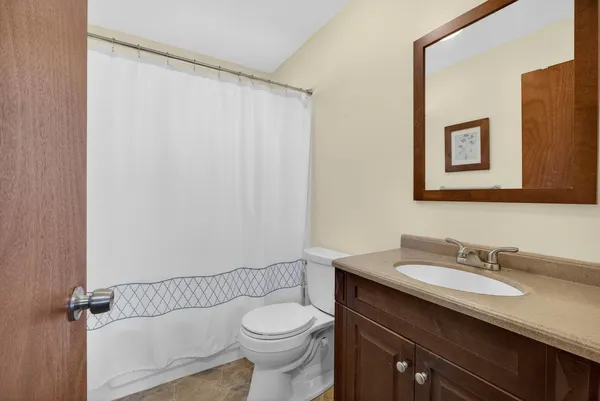 $225,000 | 609 West Le Claire Road, Eldridge, IA 52748