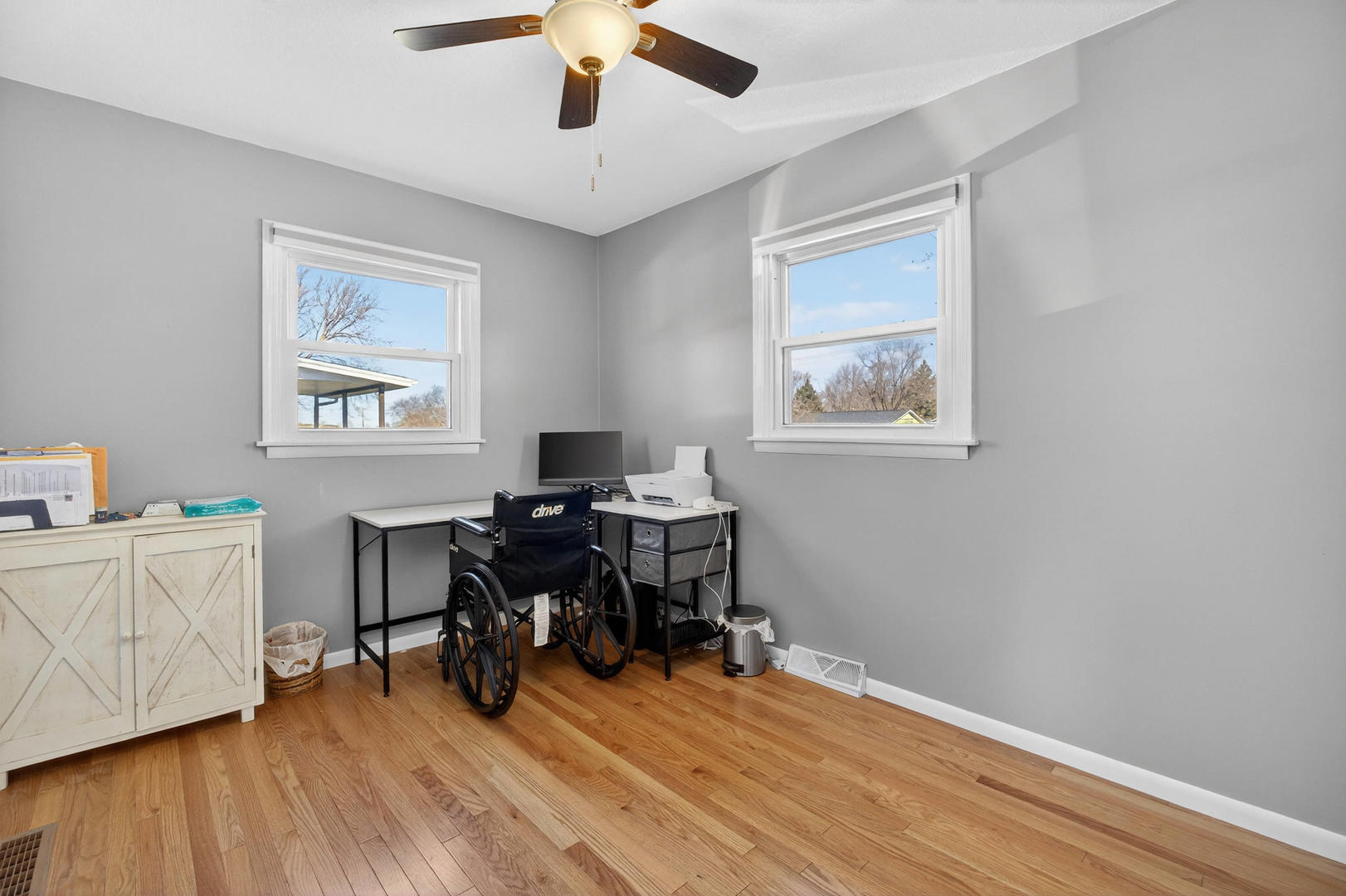 609 West Le Claire Road Eldridge, IA 52748 - Photo 15 of 25